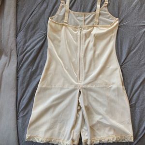 吏‍♀️Waist Shaperz - Stomach to Thighs, sz XL吏‍♀️